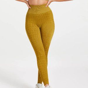 Good American shine active 2 piece set